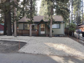 Woodland Hideaway - Stylish & Spacious, Snow Play & Hiking, EV-Friendly, Designer Interior, New Host Deal